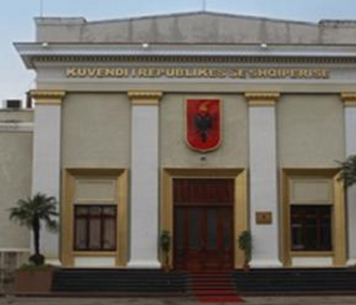 kur-heshtja-behet-bashkefajesi