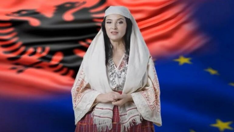 Gazeta franceze  Libération   Në Shqipëri  krijuesit e ministres virtuale antikorrupsion  në zemër të një skandali korrupsioni