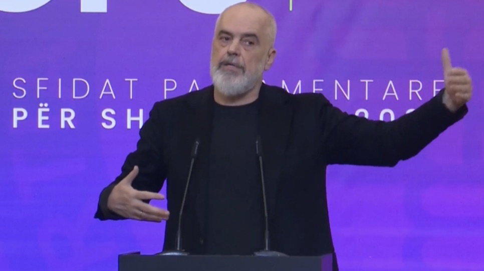 Edi Rama dhe ambicja e fundit industriale  nga kapelat e uniformave te anijet e NATO s  Made in Albania 