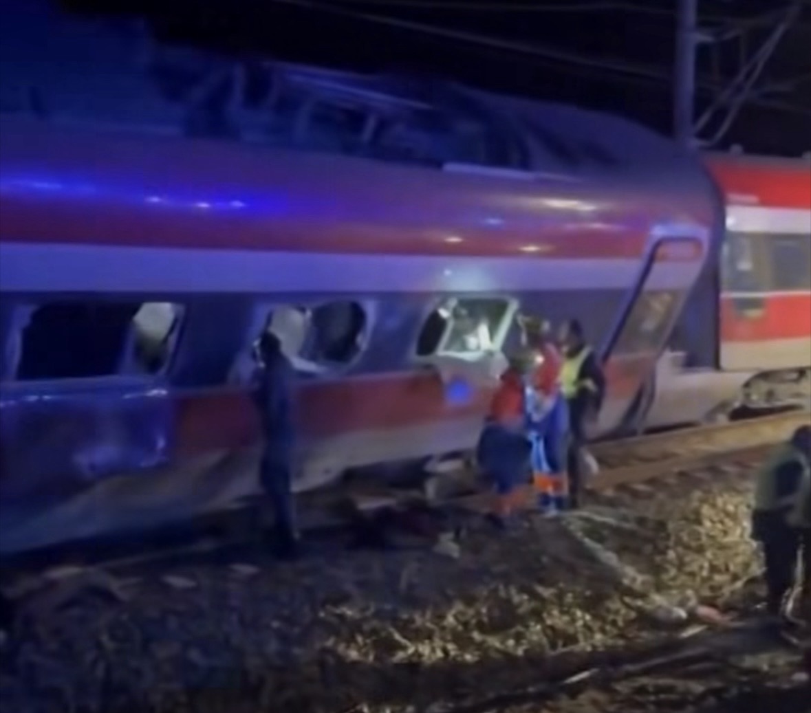 Tragjedi hekurudhore në Spanjë  të paktën 21 të vdekur dhe mbi 100 të plagosur