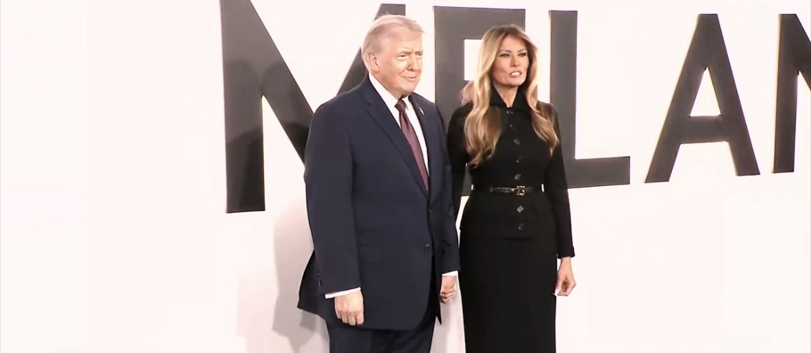 Presidenti Trump dhe Zonja e Parë Melania Trump ndjekin premierën e dokumentarit  Melania  në Trump Kennedy Center