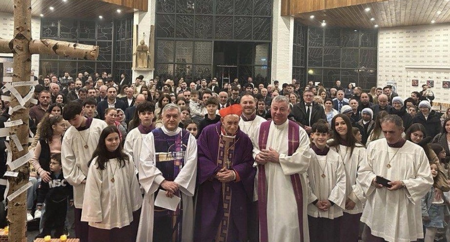 kardinali-ernest-simoni-troshani-vizite-katerditore-ne-hamburg-takime-me-kishen-komunitetin-shqiptar-dhe-autoritetet-vendore