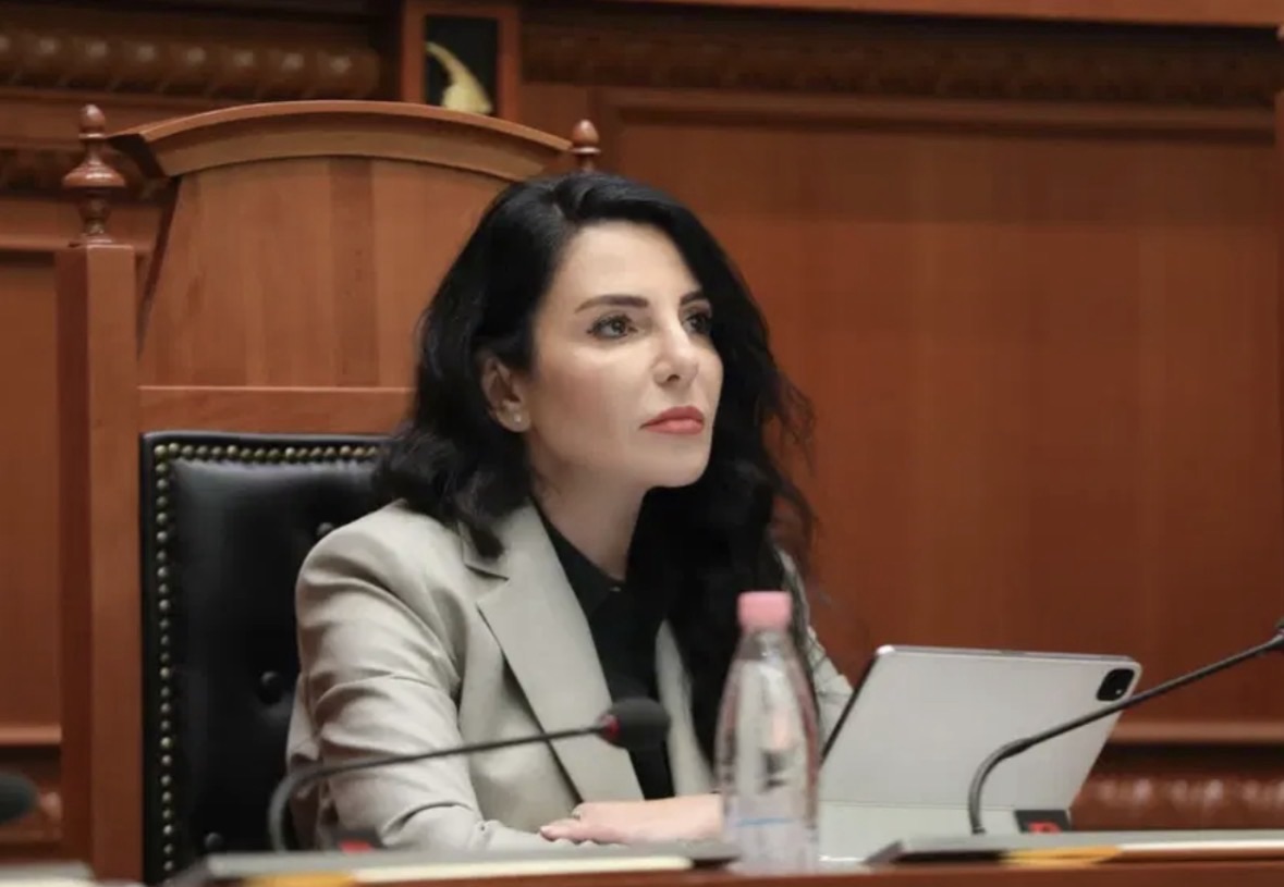 Gjykata e Lartë lë në fuqi ndalimin e daljes jashtë shtetit për Belinda Ballukun