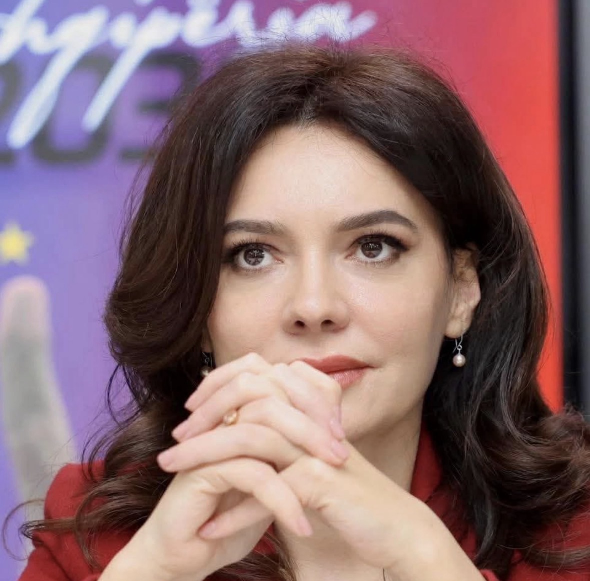 Elisa Spiropali thyen heshtjen   Po ndërtohet një model presioni që rrezikon institucionet 