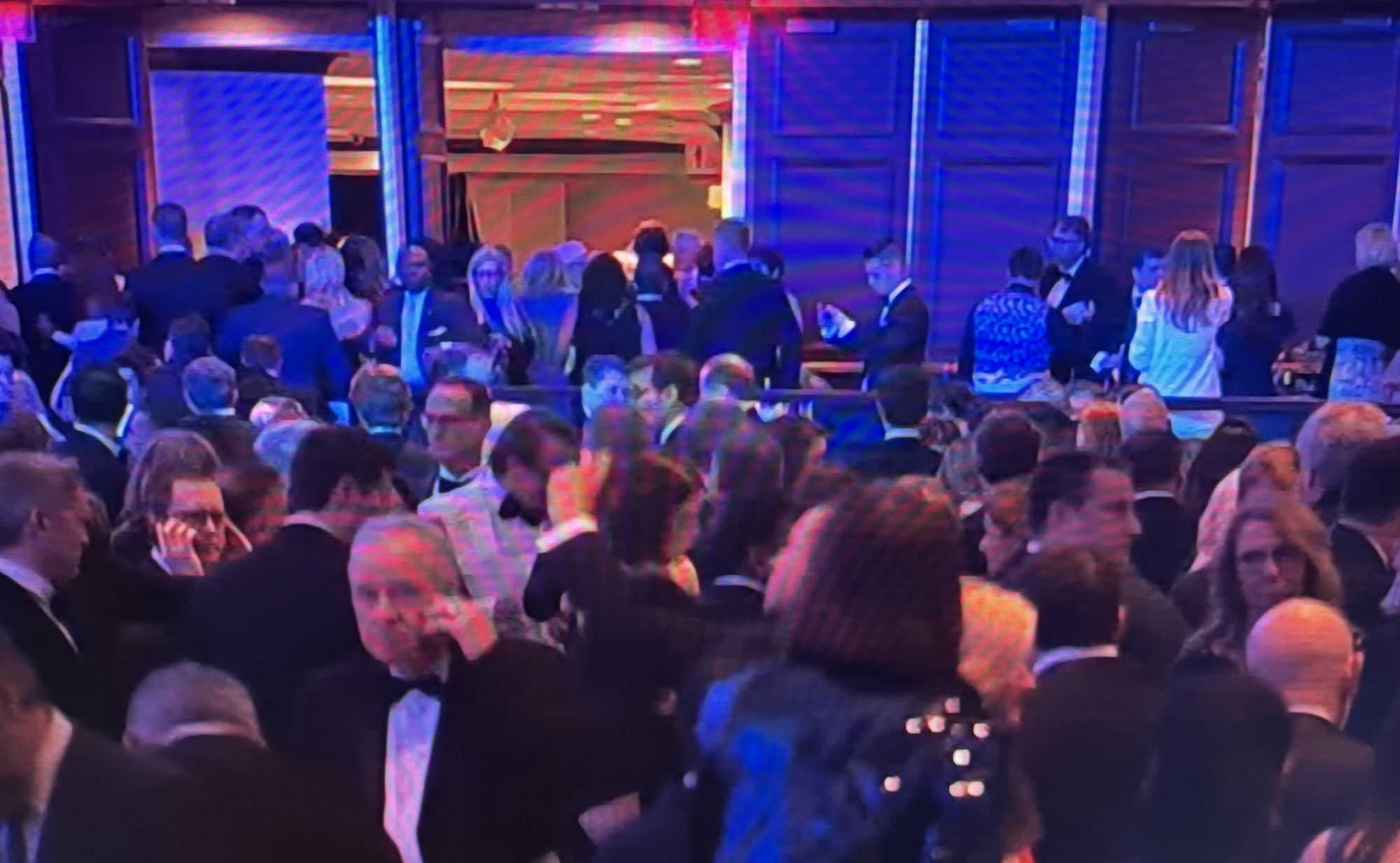 Zhvillime të fundit nga darka e gazetarëve   raportime për te shtena armesh