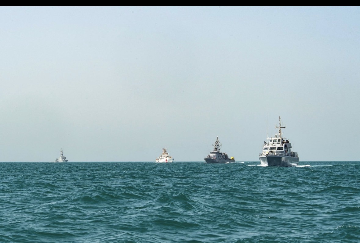 Anijet Amerikane Kalojnë me Sukses Ngushticën e Hormuzit  U S  Central Command Jep Detaje mbi Operacionin