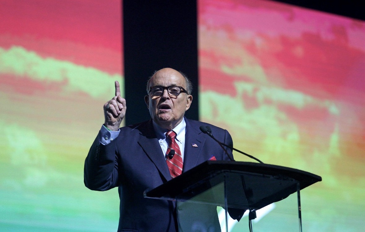 rudy-giuliani-shtrohet-ne-spital-me-pneumoni-permiresohet-gjendja-shendetesore