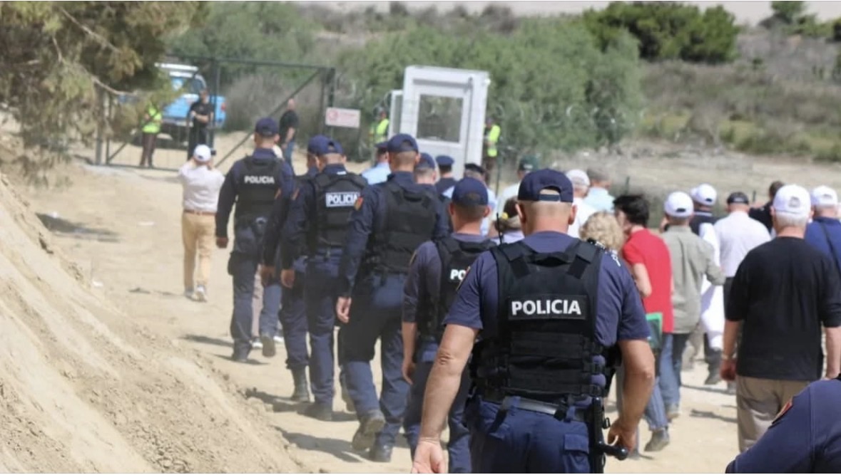 Dhuna ndaj protestuesit në Zvërnec  arrestohet roja private  Kompania distancohet nga incidenti