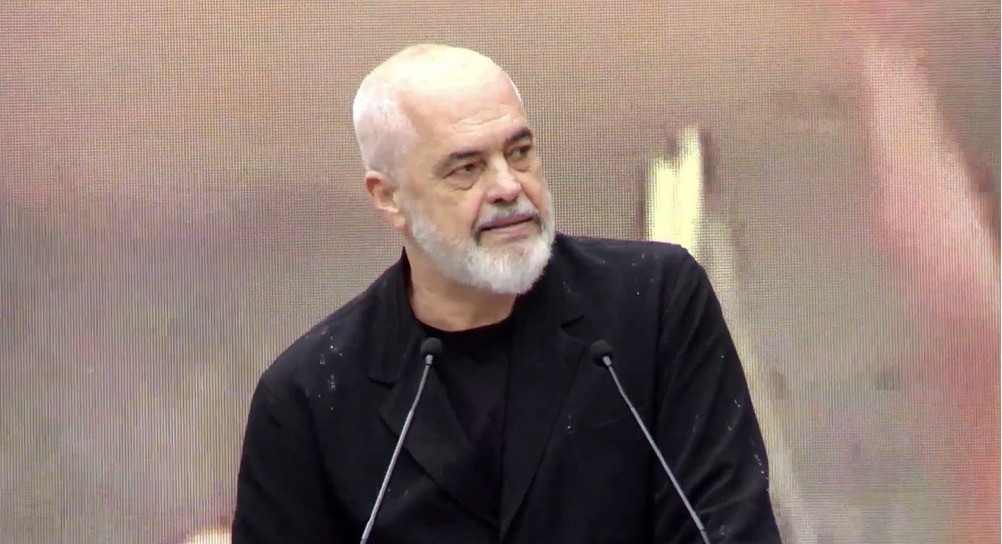 nga-fashistet-tek-turma-digjitale-kur-protestuesit-behen-rrezik-per-demokracine-por-pushteti-jo
