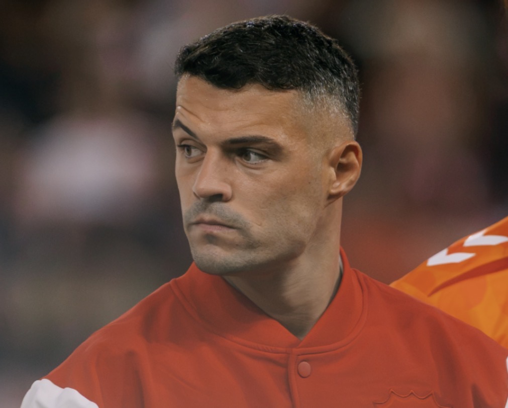 GRANIT XHAKA PËRBALLET ME HETIM NË ZVICËR  YLLI SHQIPTAR MERR PËRGJEGJËSINË PËR NJË GABIM TË SË KALUARËS