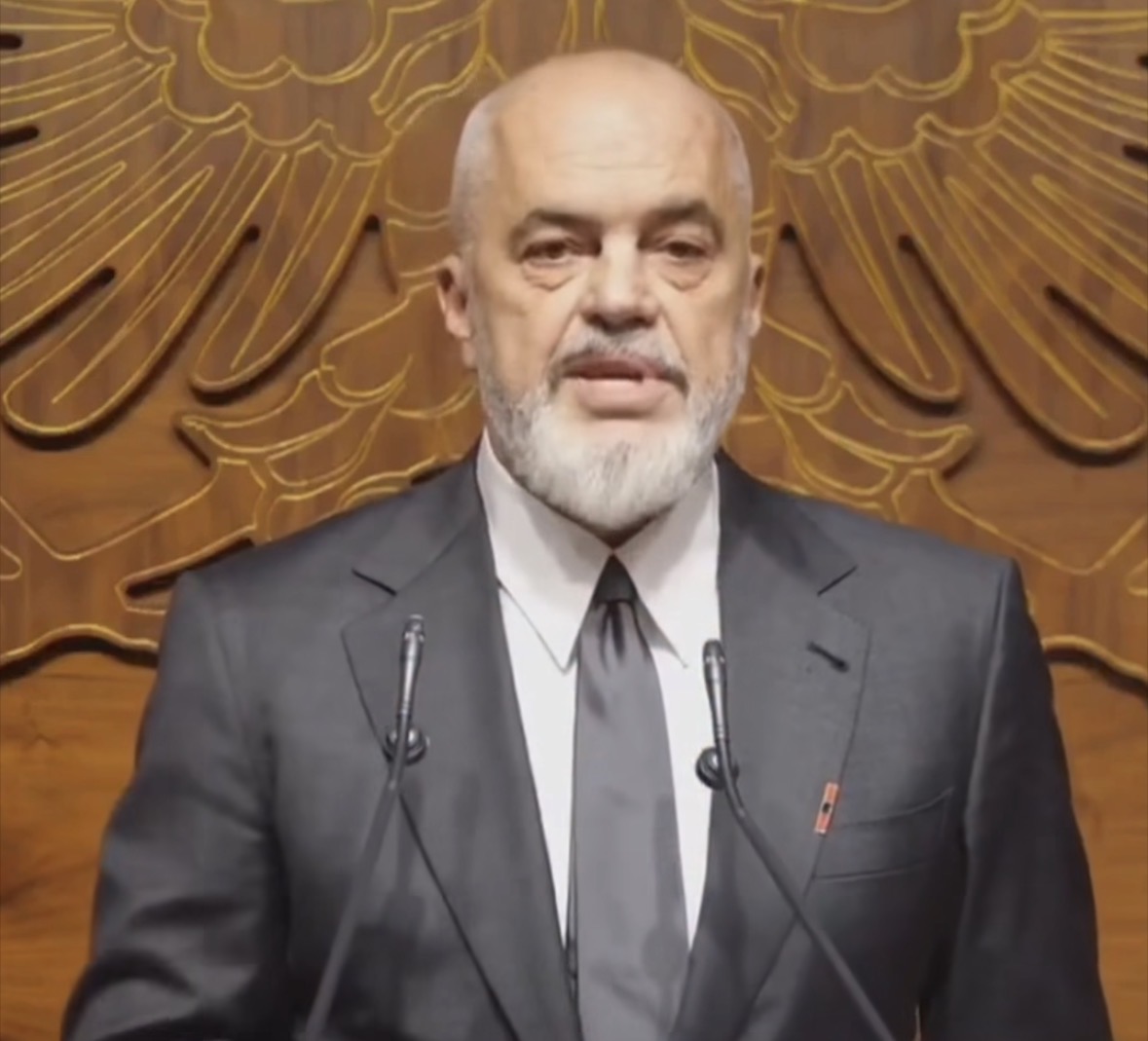 Edi Rama u kthye nga SHBA  fjalimi për korrupsionin dhe një realitet që nuk mbyllet me deklarata
