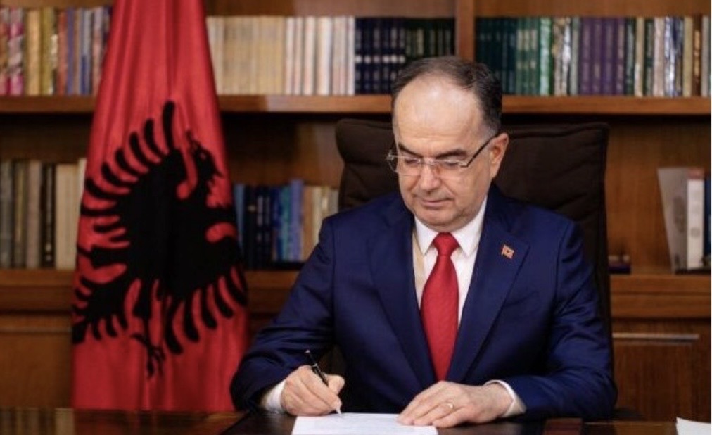 Begajt i takon të përcaktojë fatin e hartës territoriale dhe datën e zgjedhjeve vendore 2027